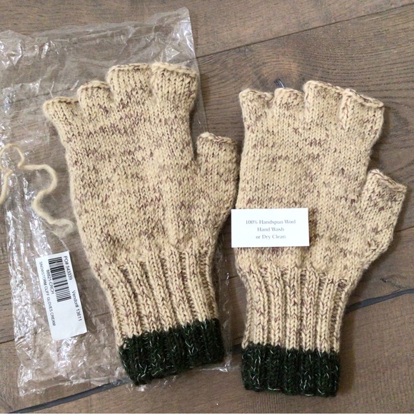 New Sundance Catalog 100% wool fleece lined cloves/ Snowstorm Cliff Gloves - Picture 4 of 10